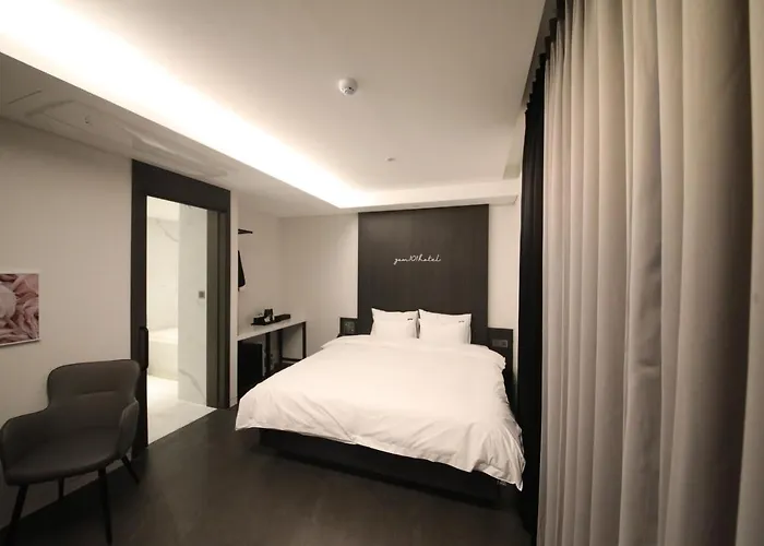 Zam 101 Hotel 3*